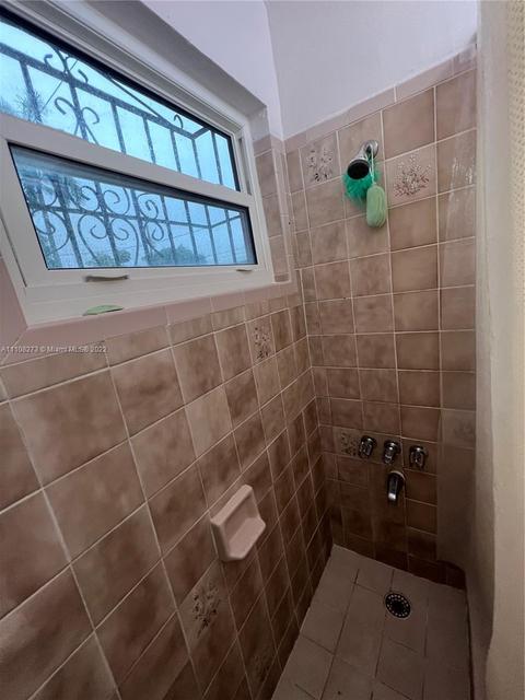 757 E 20th St, Hialeah, FL 33013 photo 27