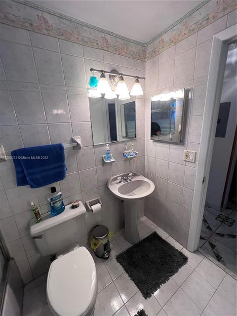 757 E 20th St, Hialeah, FL 33013 photo 18