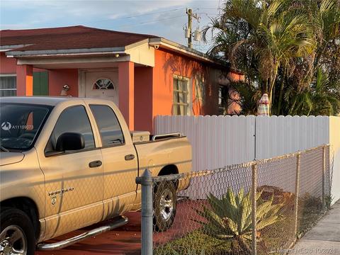 302 E 20th St, Hialeah, FL 33010 photo 2