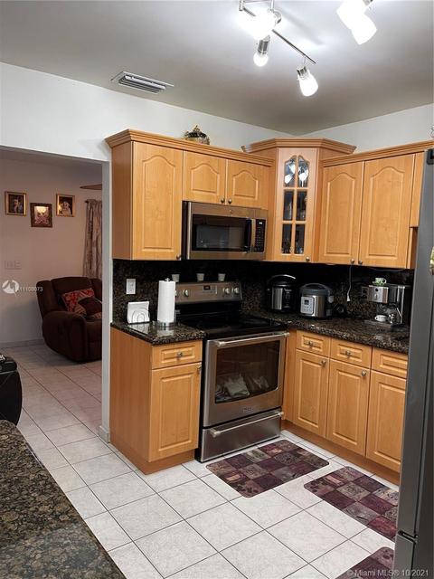 302 E 20th St, Hialeah, FL 33010 photo 4