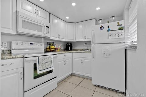 351 E 4th Ave #6, Hialeah, FL 33010 photo 7