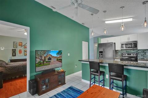 111 Danielle Ct, Weston, FL 33326 photo 18