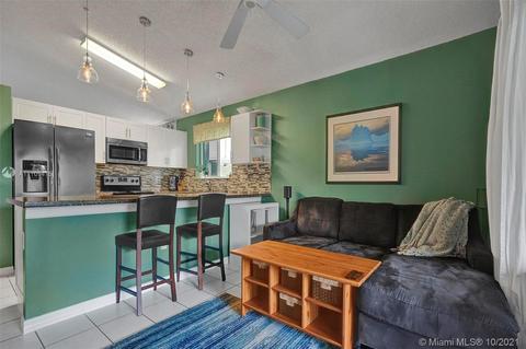 111 Danielle Ct, Weston, FL 33326 photo 20
