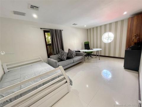 18467 NW 52 Path, Miami Gardens, FL 33055 photo 14