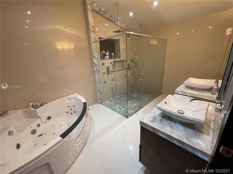 18467 NW 52 Path, Miami Gardens, FL 33055 photo 20
