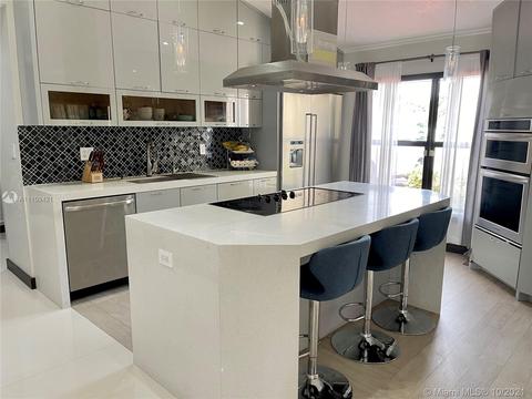 18467 NW 52 Path, Miami Gardens, FL 33055 photo 6