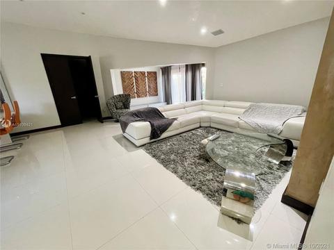 18467 NW 52 Path, Miami Gardens, FL 33055 photo 3