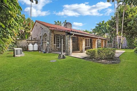 1318 S Greenway Dr, Coral Gables, FL 33134 photo 22