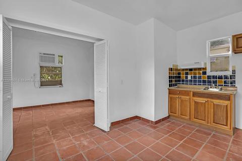 1318 S Greenway Dr, Coral Gables, FL 33134 photo 26