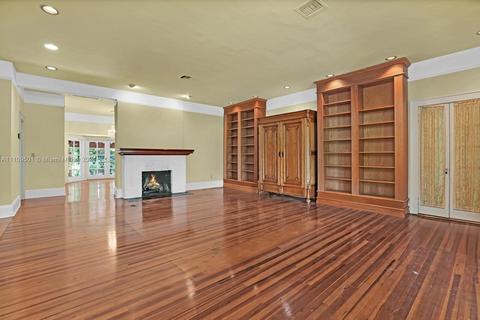 1318 S Greenway Dr, Coral Gables, FL 33134 photo 19