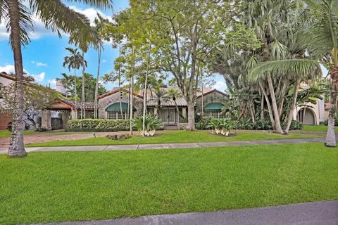 1318 S Greenway Dr, Coral Gables, FL 33134 photo 1
