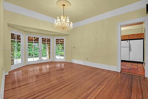 1318 S Greenway Dr, Coral Gables, FL 33134 photo 14