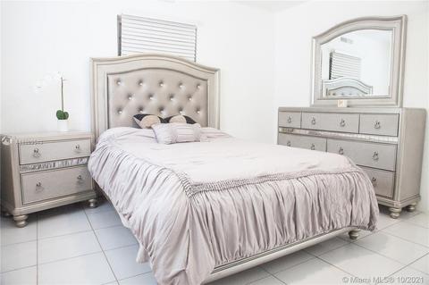1041 E 6th Ave, Hialeah, FL 33010 photo 16