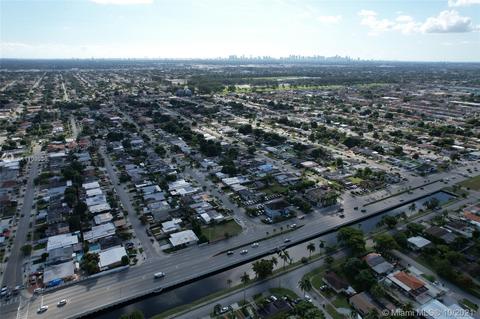 383 W 35th St, Hialeah, FL 33012 photo 18