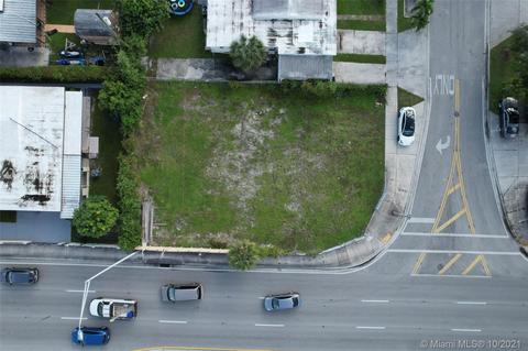 383 W 35th St, Hialeah, FL 33012 photo 3