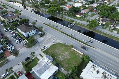 383 W 35th St, Hialeah, FL 33012 photo 7