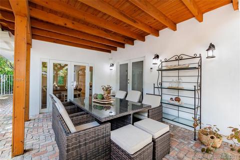145 Hampton Ln, Key Biscayne, FL 33149 photo 23