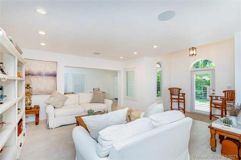 145 Hampton Ln, Key Biscayne, FL 33149 photo 6