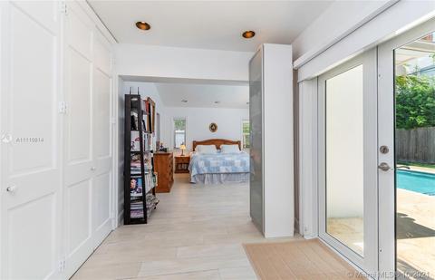 145 Hampton Ln, Key Biscayne, FL 33149 photo 16