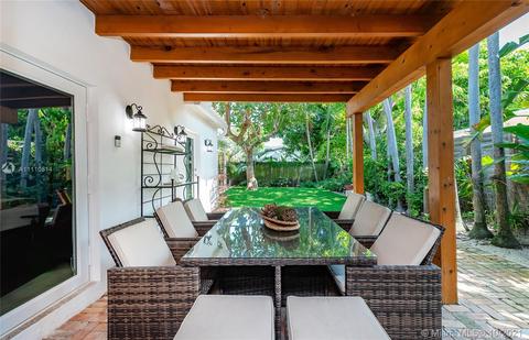 145 Hampton Ln, Key Biscayne, FL 33149 photo 25