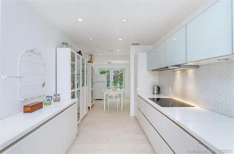 145 Hampton Ln, Key Biscayne, FL 33149 photo 13