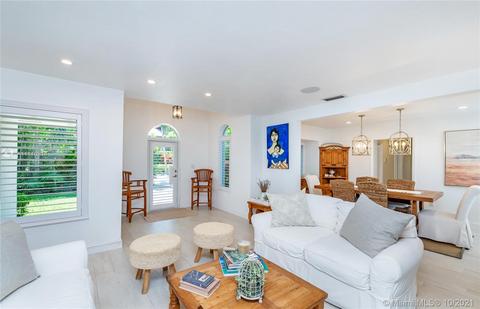 145 Hampton Ln, Key Biscayne, FL 33149 photo 4