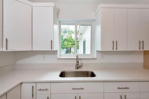 2801 SW 16th St, Miami, FL 33145 photo 12