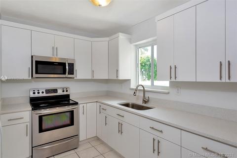 2801 SW 16th St, Miami, FL 33145 photo 11