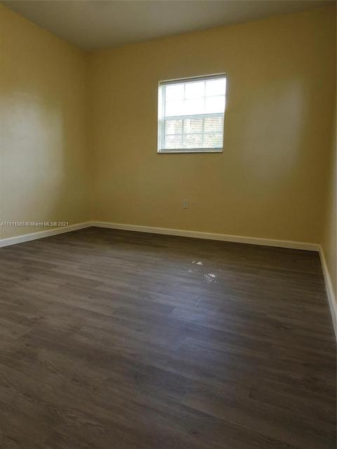 281 E 55th St, Hialeah, FL 33013 photo 31