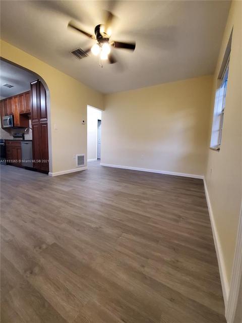 281 E 55th St, Hialeah, FL 33013 photo 5