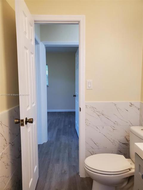 281 E 55th St, Hialeah, FL 33013 photo 38