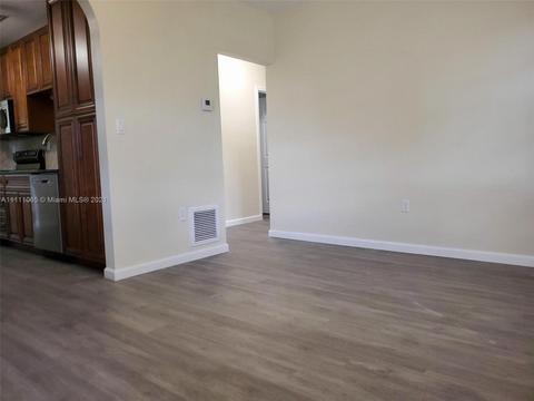 281 E 55th St, Hialeah, FL 33013 photo 7