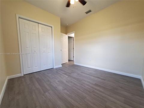 281 E 55th St, Hialeah, FL 33013 photo 33