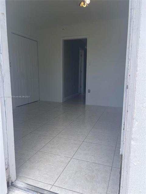 542 E 52nd St, Hialeah, FL 33013 photo 25