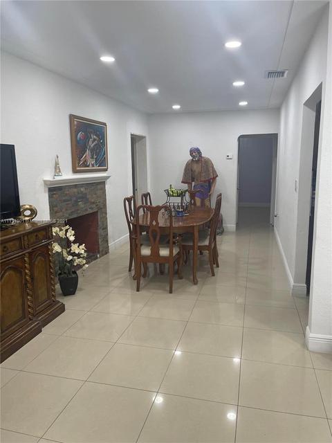542 E 52nd St, Hialeah, FL 33013 photo 9
