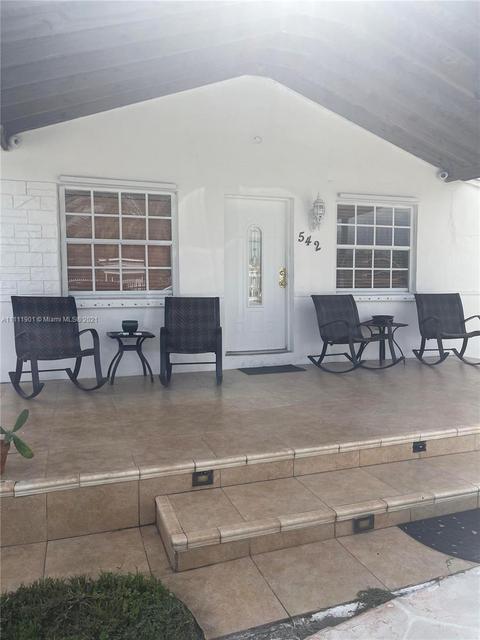 542 E 52nd St, Hialeah, FL 33013 photo 2