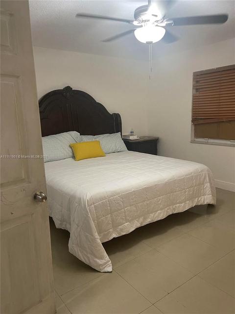 542 E 52nd St, Hialeah, FL 33013 photo 14