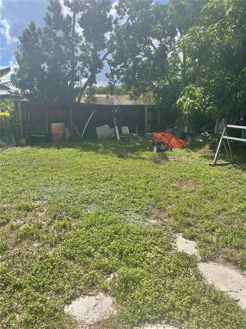 542 E 52nd St, Hialeah, FL 33013 photo 28