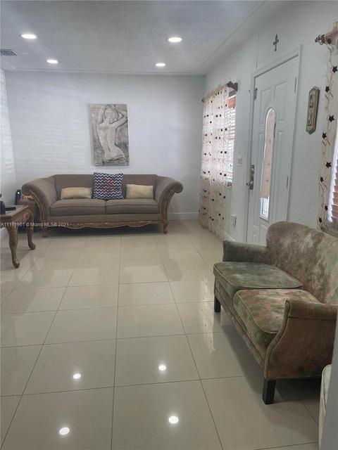 542 E 52nd St, Hialeah, FL 33013 photo 7