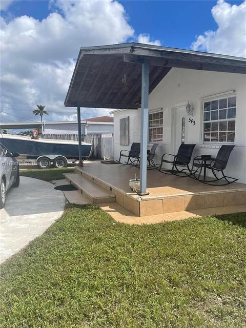 542 E 52nd St, Hialeah, FL 33013 photo 3