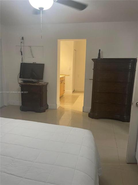 542 E 52nd St, Hialeah, FL 33013 photo 15