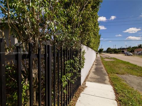 6423 E 6th Ave, Hialeah, FL 33013 photo 8