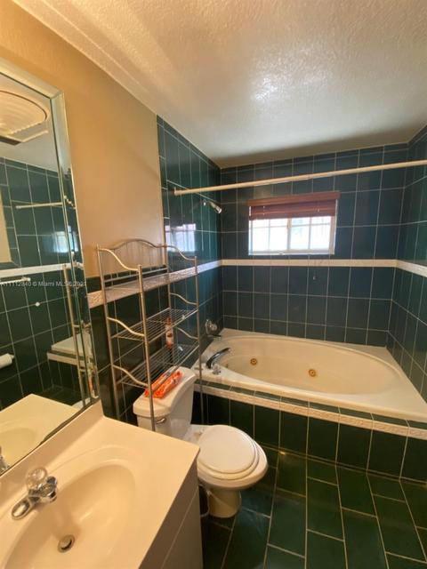 2900 E 7th Ave, Hialeah, FL 33013 photo 7