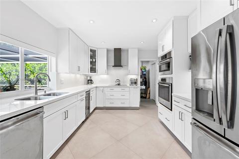 1014 Ferdinand St, Coral Gables, FL 33134 photo 4