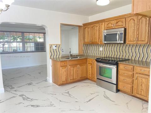 3991 E 10th Ave, Hialeah, FL 33013 photo 5