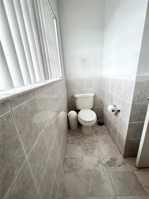 7065 W 3rd Ave, Hialeah, FL 33014 photo 10