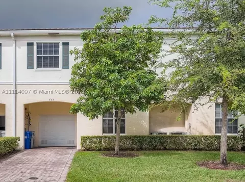 655 SW 3rd, Pompano Beach, FL 33060 photo 1