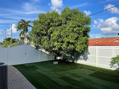 182 E 52nd Pl, Hialeah, FL 33013 photo 7