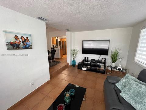 182 E 52nd Pl, Hialeah, FL 33013 photo 17