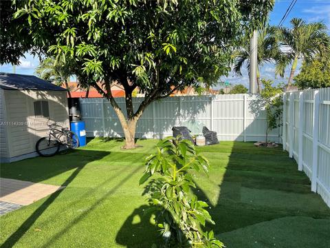 182 E 52nd Pl, Hialeah, FL 33013 photo 9